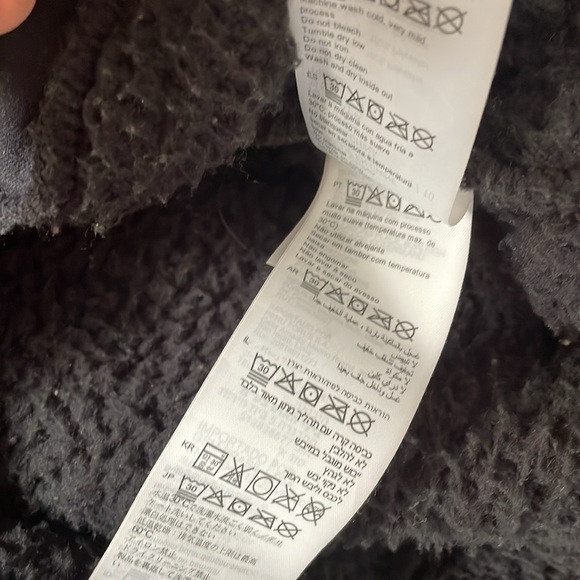 Fuzzy cuteness! SEXY cropped casual black Billabong sherpa jacket S <3 - Picture 5 of 7